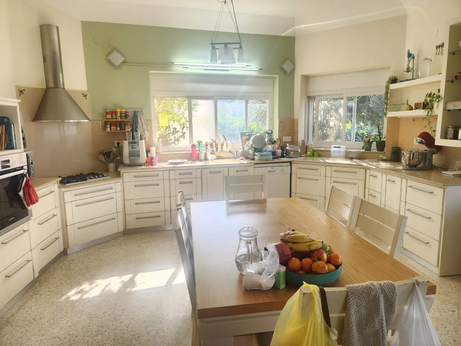 בית פרטי 6 חדרים עם יחידת דיור מניבה, מגרש 600 מר — רחוב הרדוף שלב ב